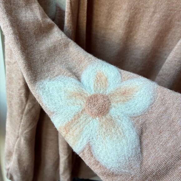 Brown Cardigan Sweater with White Felt Floral Design - Super Soft - Size XL - Picture 4 of 8